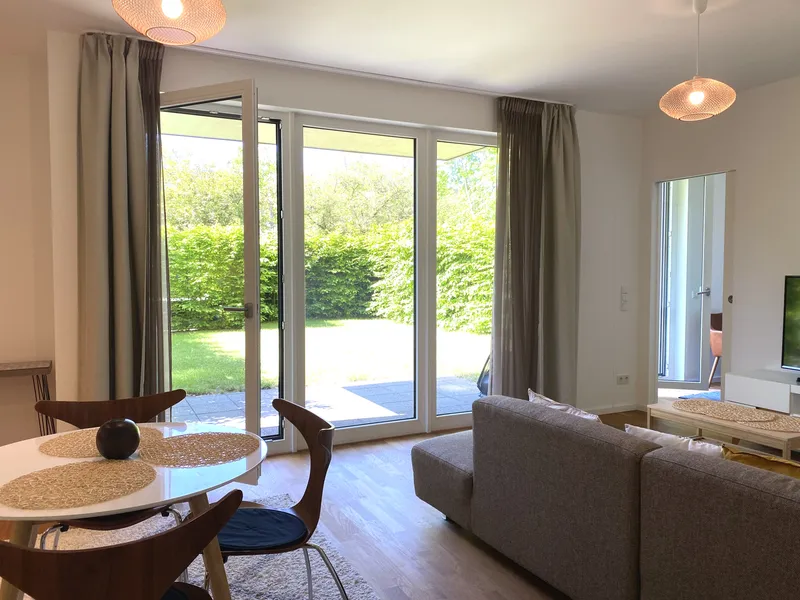 2-Zimmer-Wohnung – komplett möbliert - bezugsfertig - unbefristet — photo 1